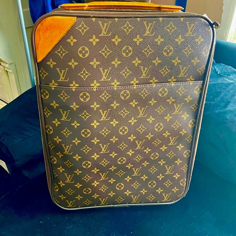Auth LOUIS VUITTON Pegase 45 Monogram Canvas Travel Rolling Suitcase